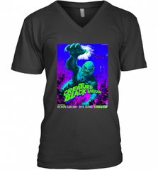 Vintage Water Lagoon Creature  Classic Horror Movie Tee Men's V-Neck Men's V-Neck - Nice-Tshirts4u